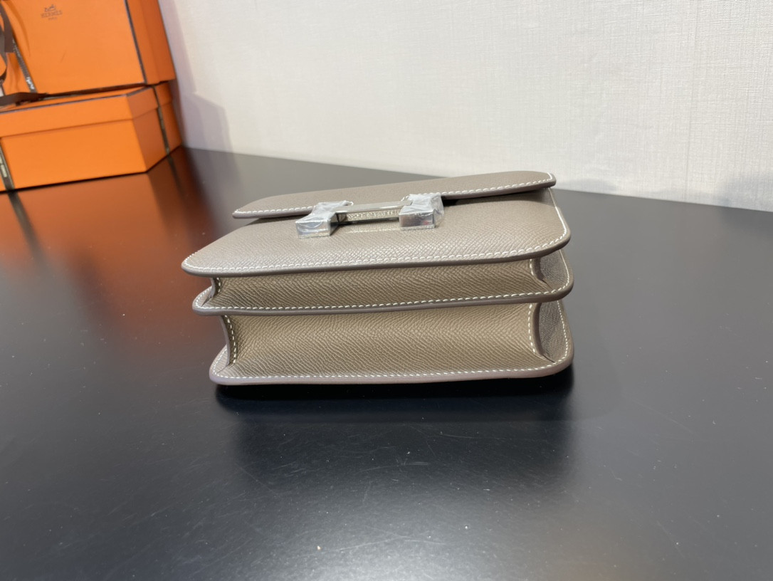 Hermès Constance 19 Epsom Silver Hardware 7.25" x 6.25" x 2.25"