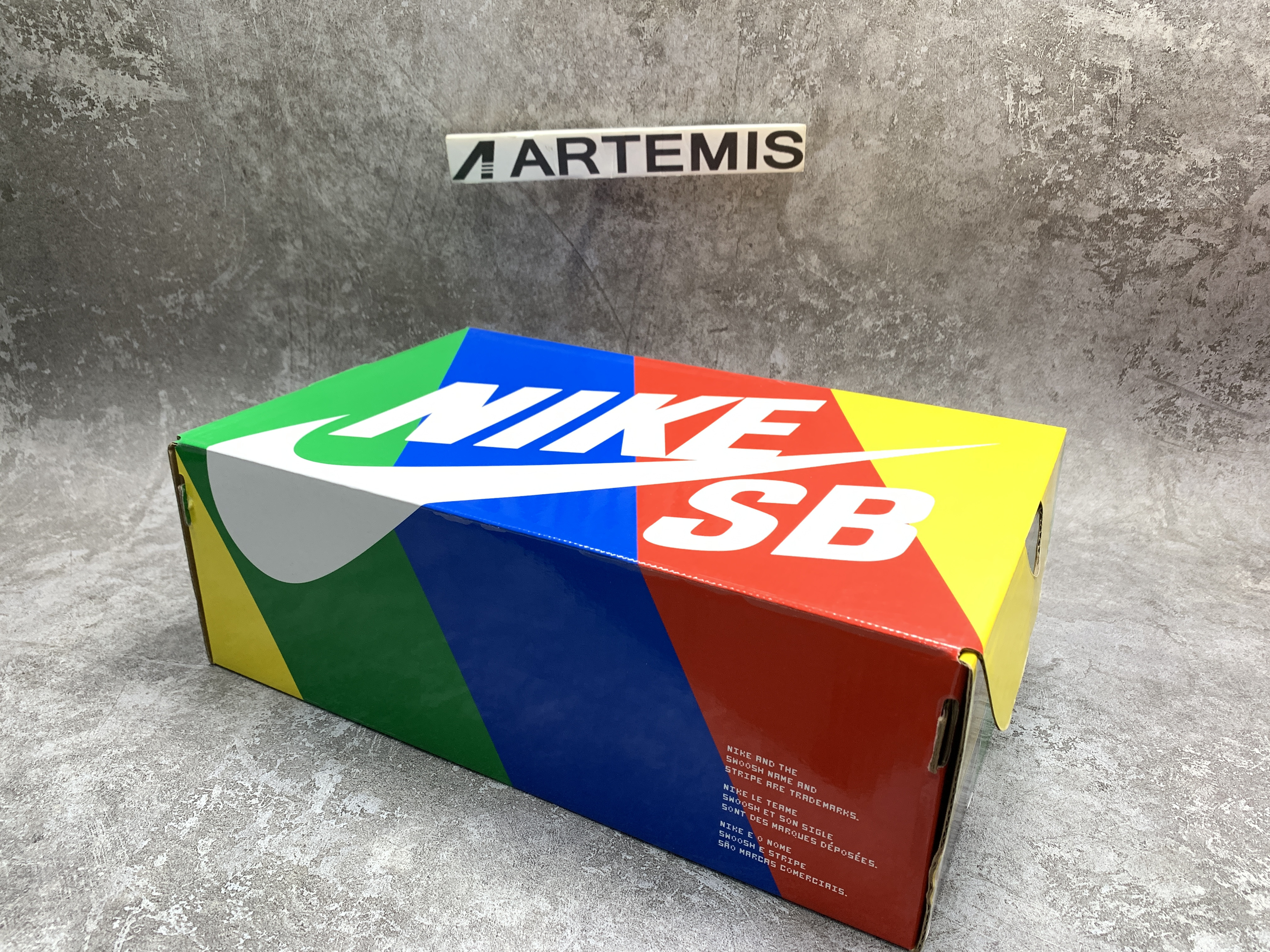 Nike Dunk Mid Social Status Free Lunch Strawberry Milk