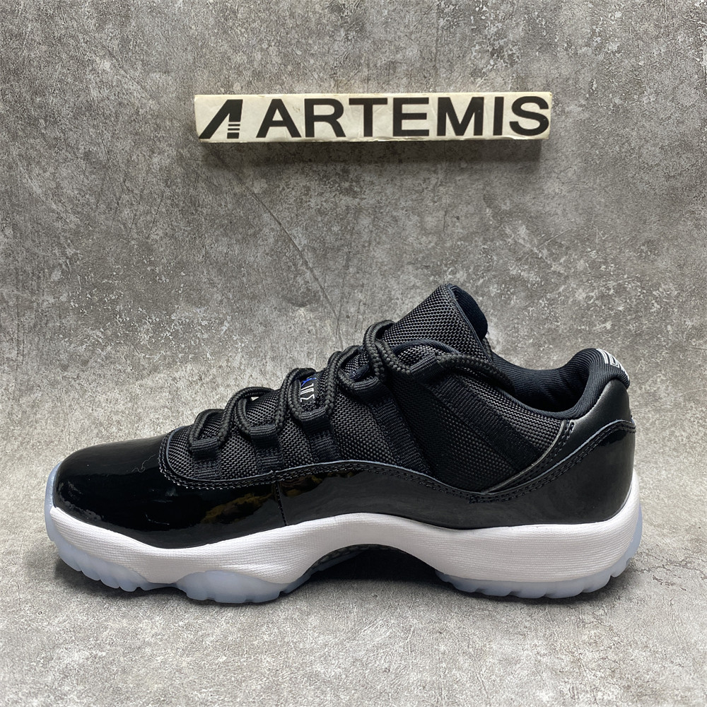 AIR JORDAN 11 RETRO LOW 