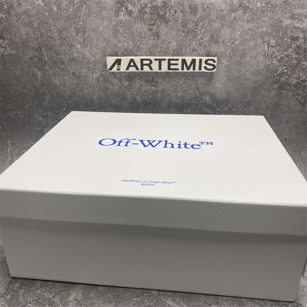 OFF-WHITE ODSY-1000 Beige Pink