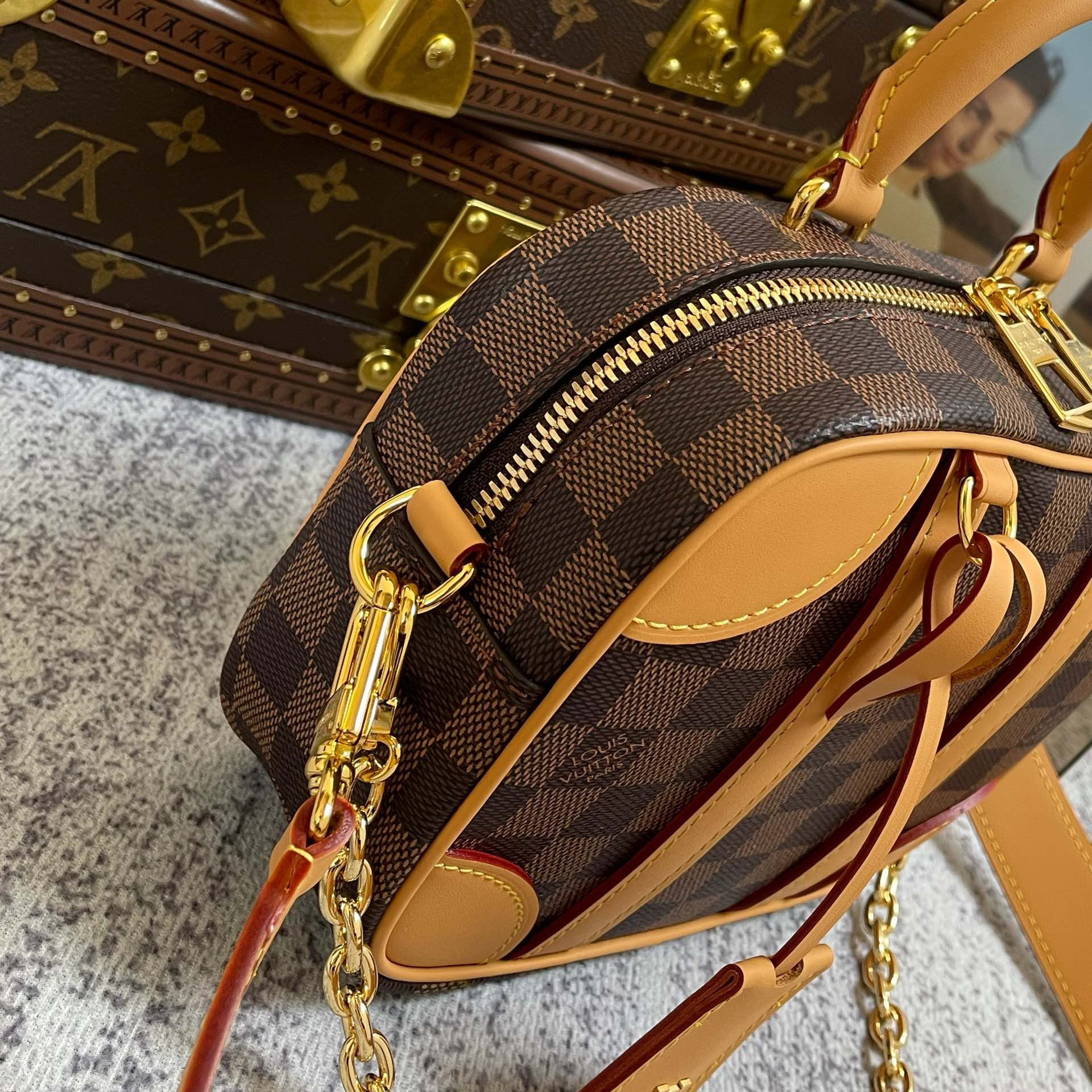 LV VALISETTE SOUPLE BB N50065