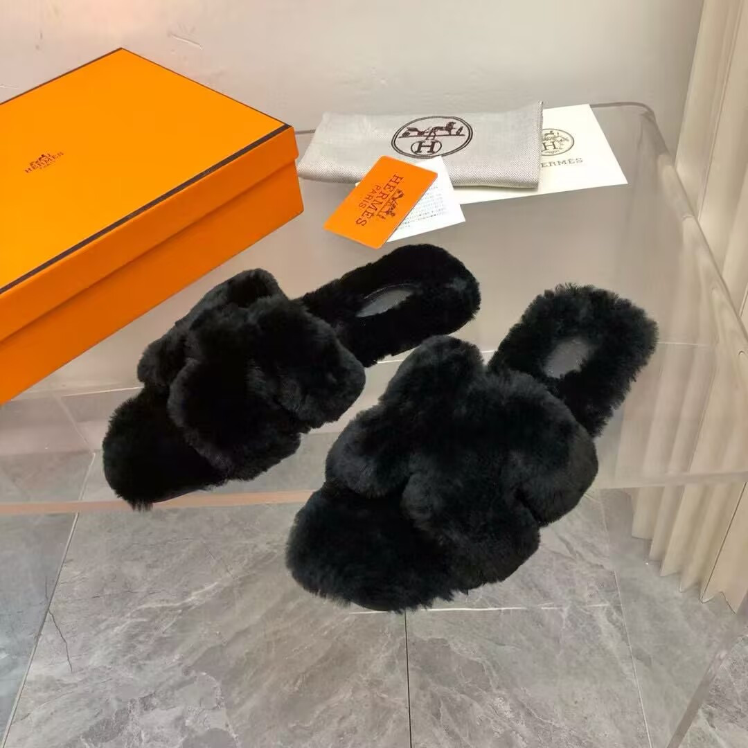 UA Hermès Chypre sandal