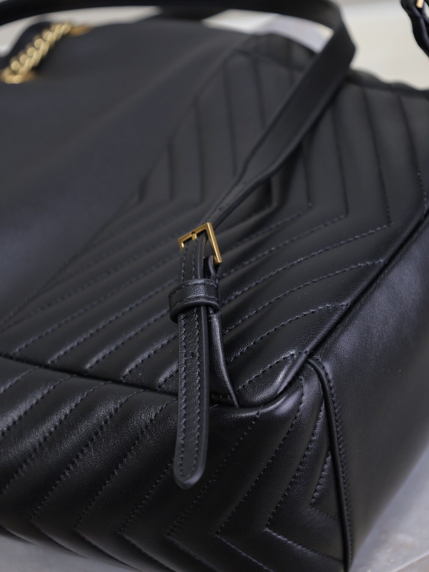 y*l Sa**t Lau*nt joe drawstring quilted backpack 22x29x15cm