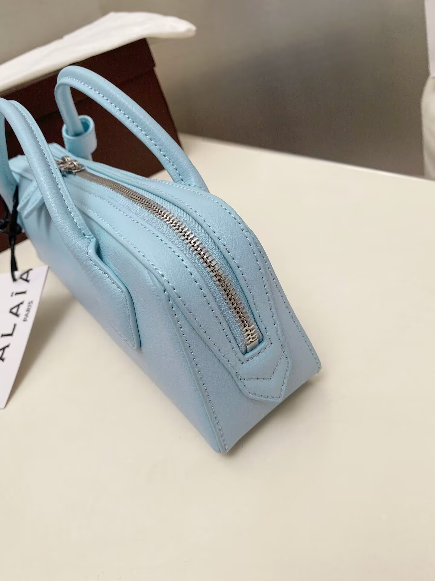 ALAÏA Le Teckel Clutch 31x17x10 cm