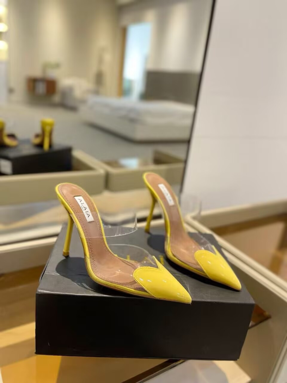 UA ALAÏA Le Coeur Mule Heart-Toe Slingback Pump 10.5cm Heel