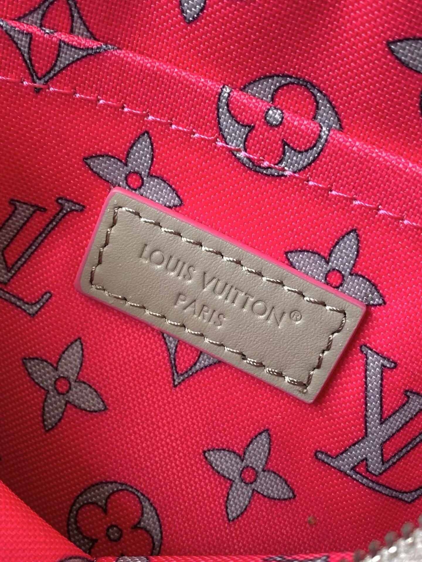 LV Nil M15024 25x17.5x11cm