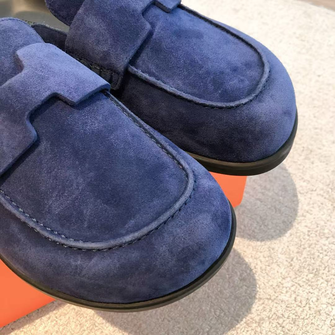 UA Hermès slippers