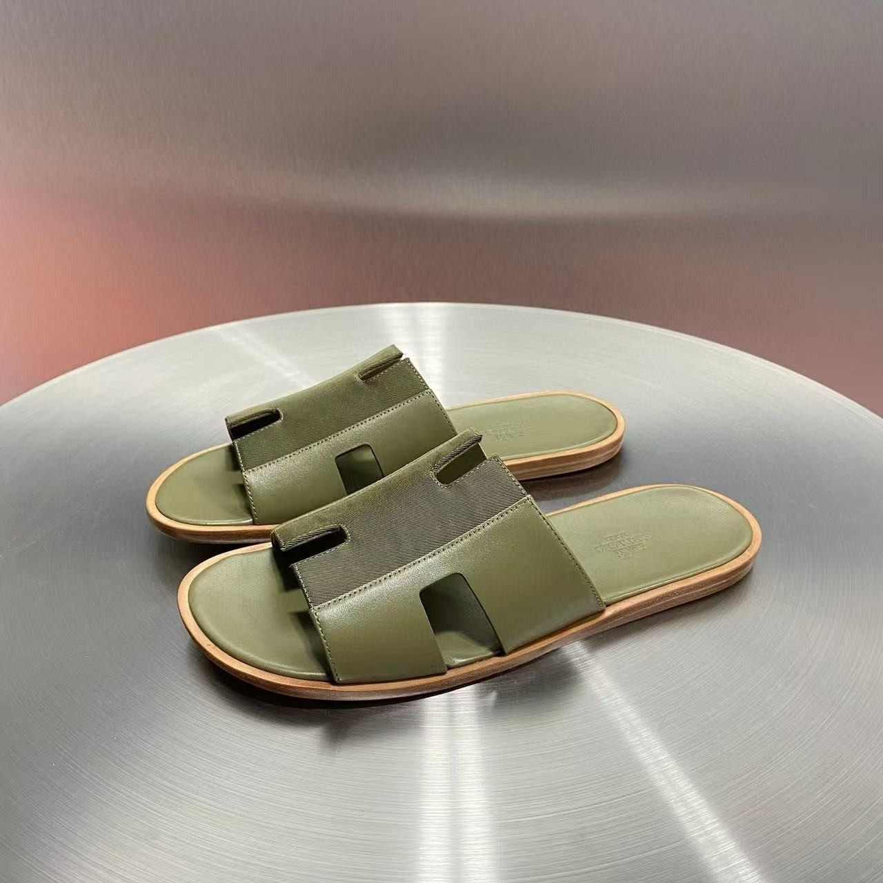 UA Hermès Izmir sandal