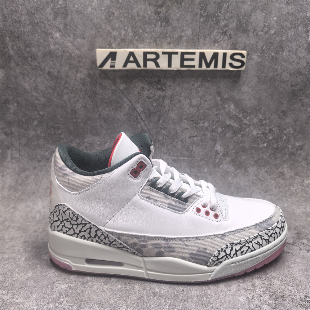 UA Jordan 3 Retro Wings