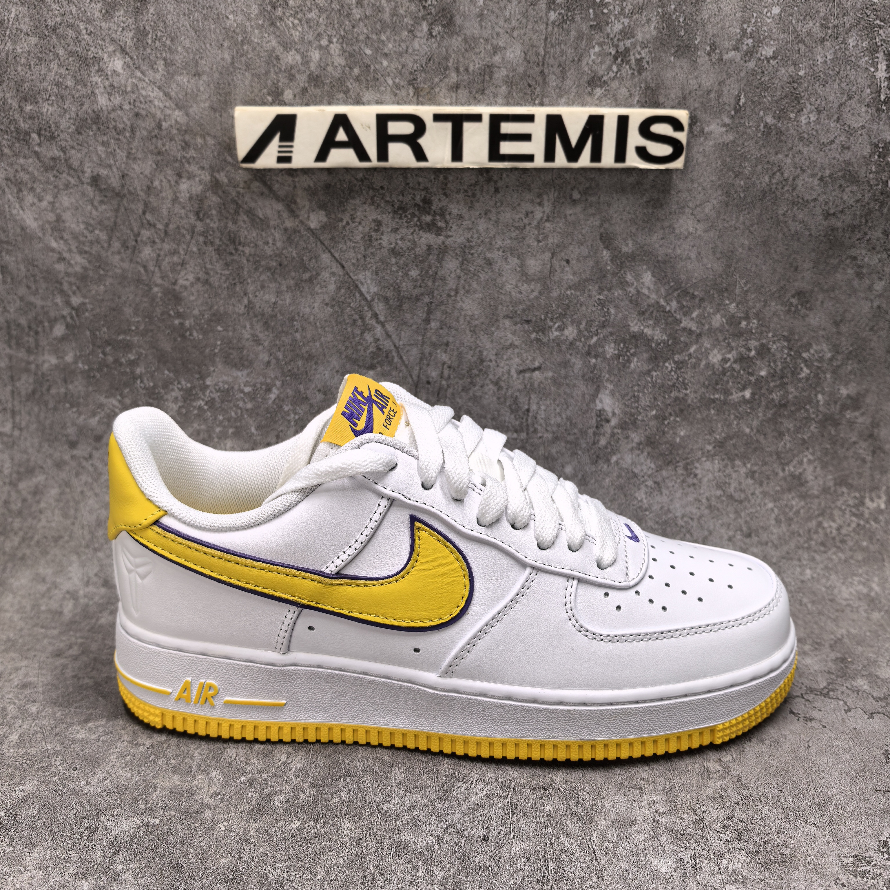 UA Nike Air Force 1 Low Retro QS