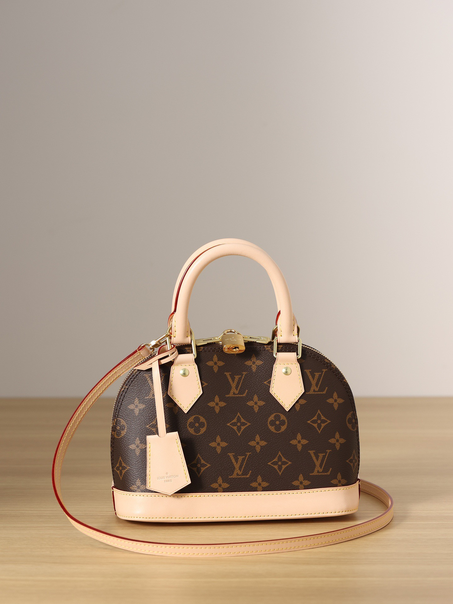 LV Alma bb M46990 25×19×12cm
