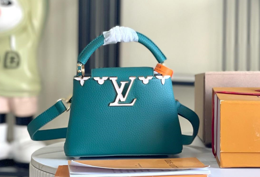 LV Capucines Flower Crown M23766 Taurillon 21x14x8cm