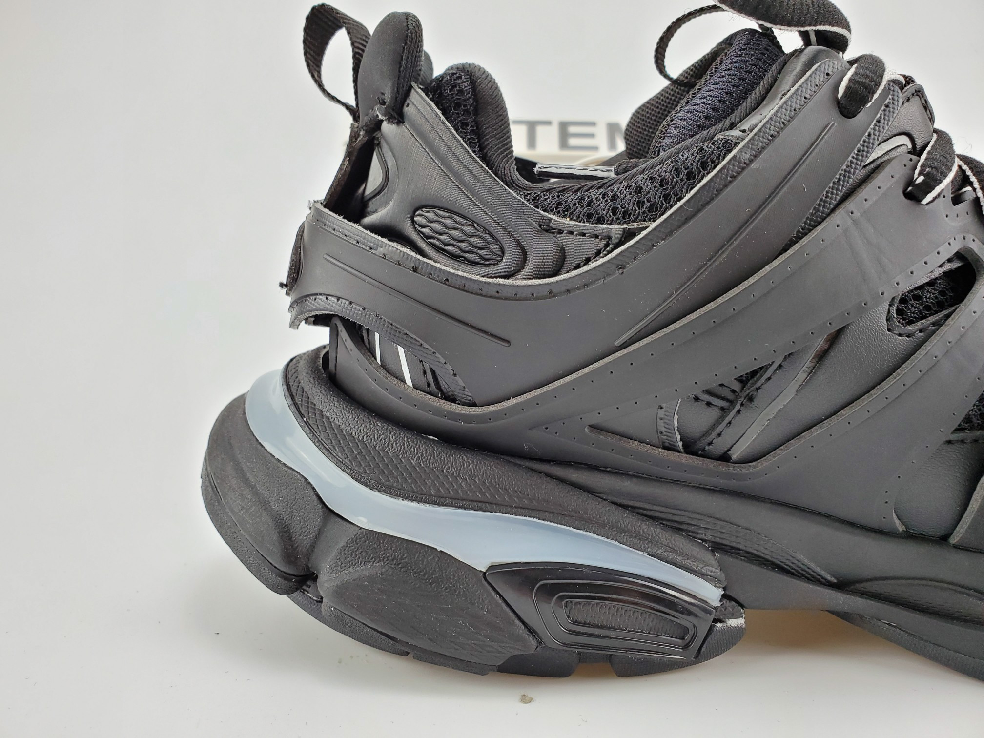 Balenciga Track LED trainers 3.0 Black