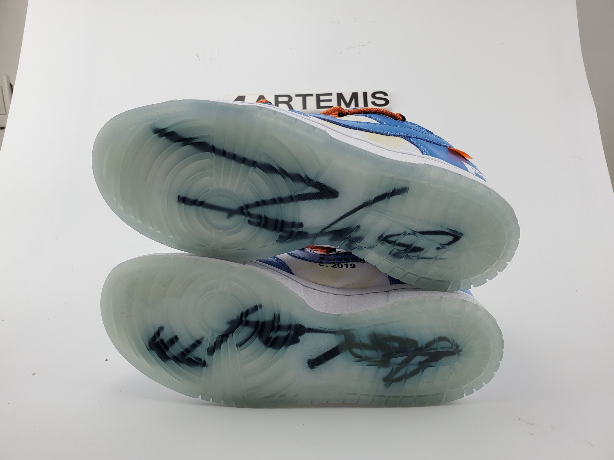 Nike Dunk Low Off-White Futura