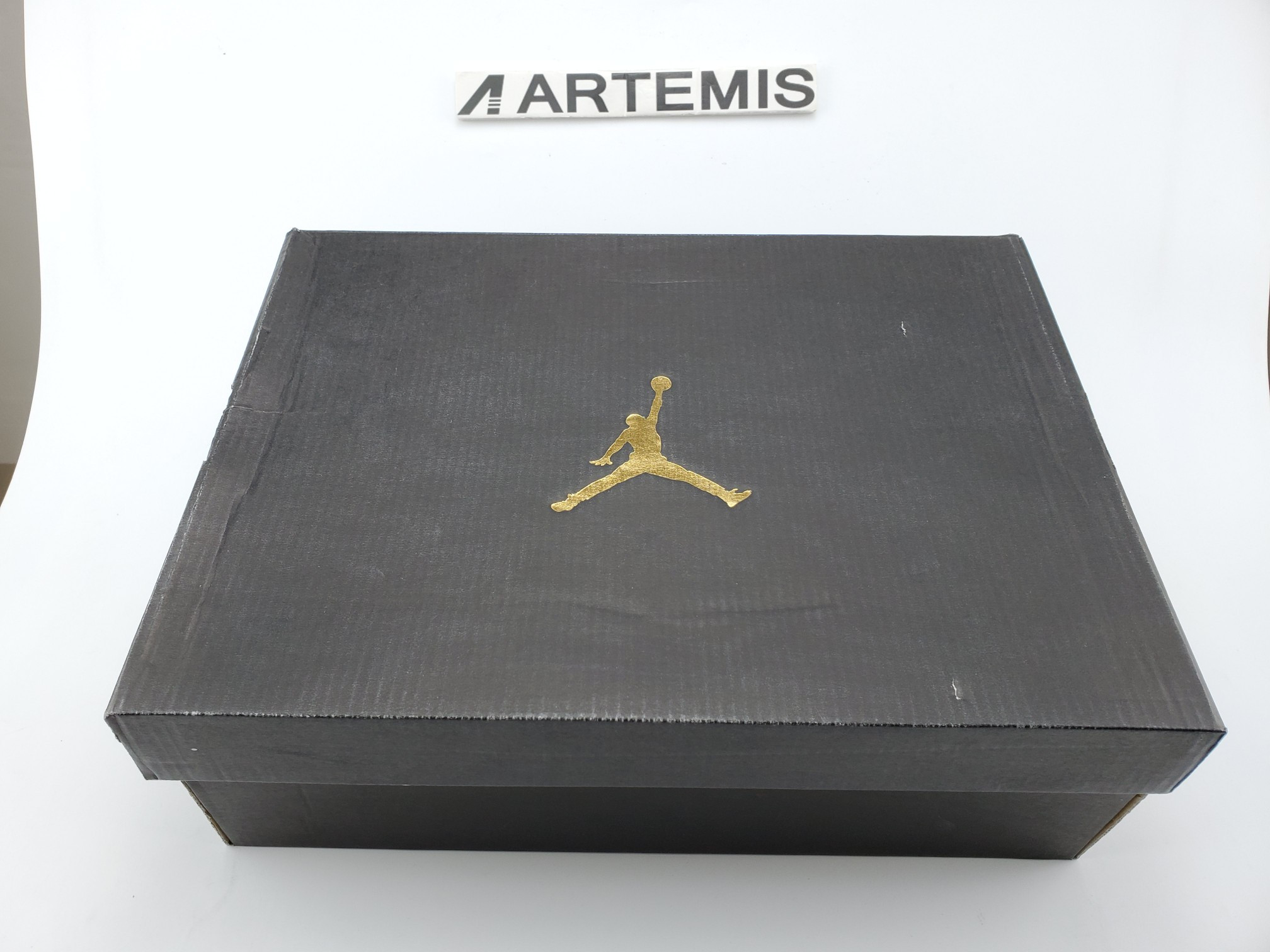 Air Jordan 11 Retro Low Bred