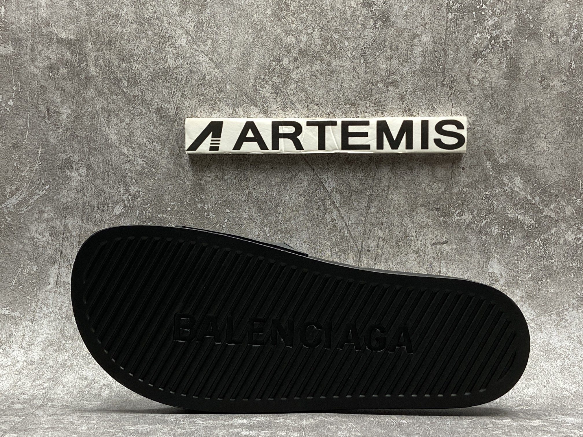 Balenciga Pool Slide Black Fluo Green