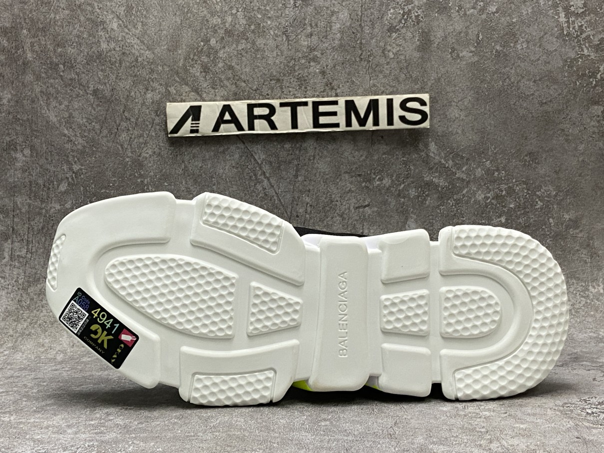 Balenciga Speed Black White Green sneaker