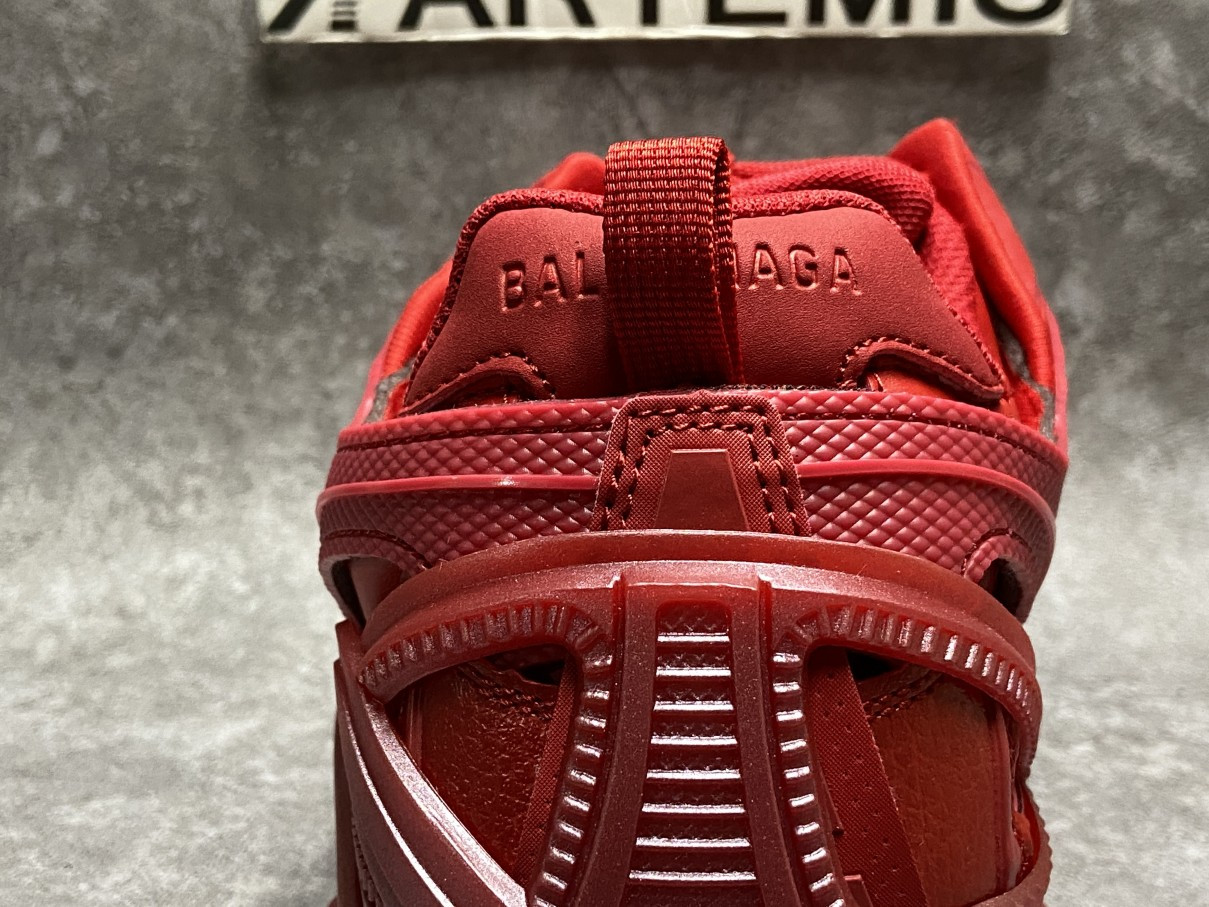 Balenciga Track 5.0 Burgundy Red