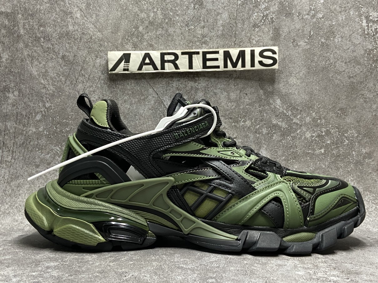 Balenciga Track 5.0 Black Green