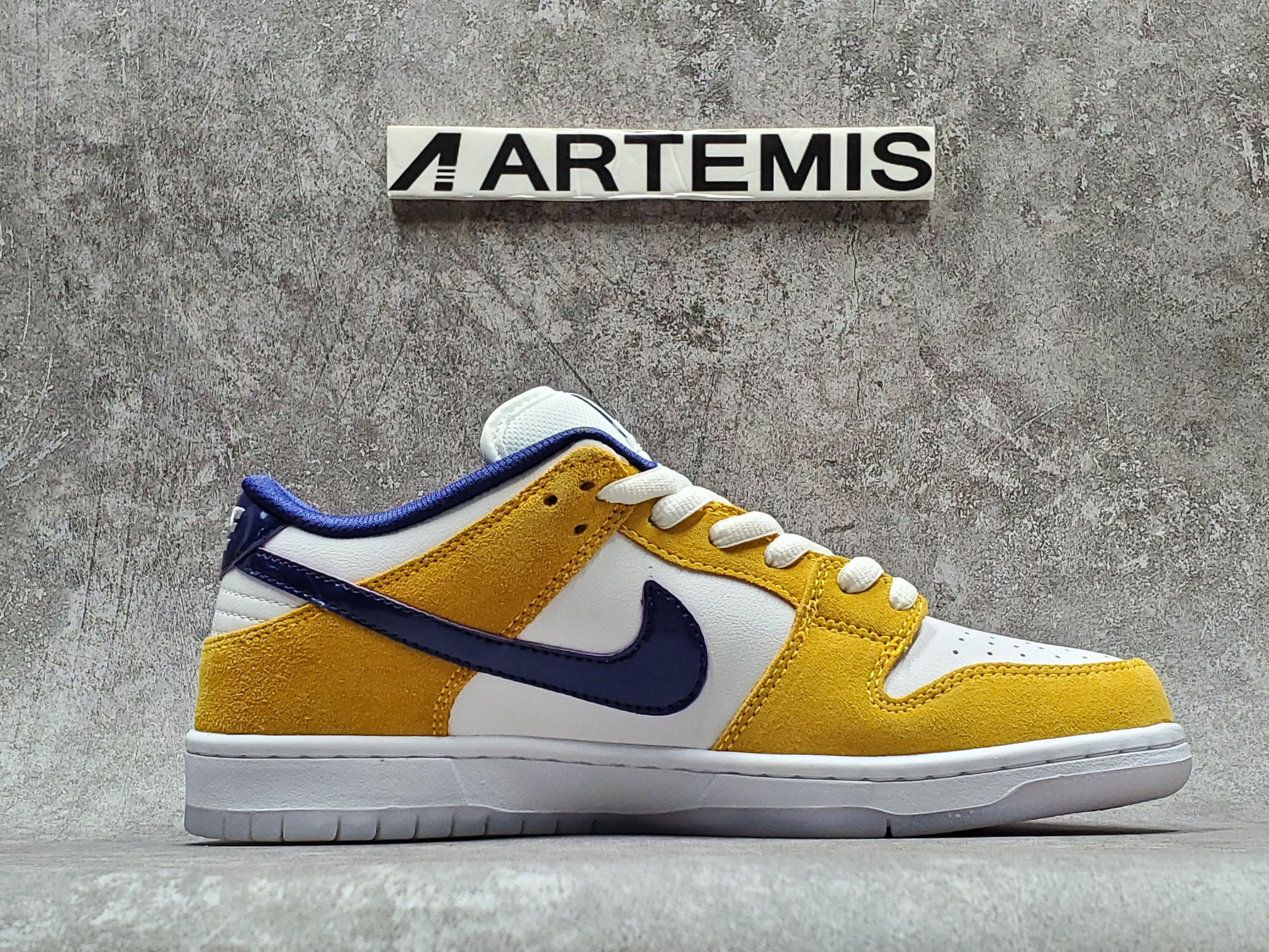 Nike SB Dunk Low Laser Orange