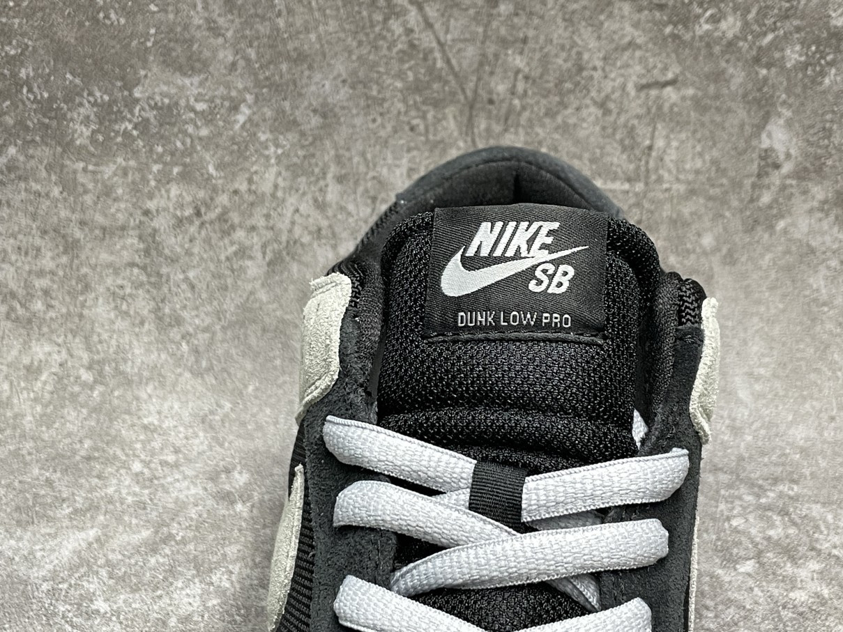 Nike Sb Zoom Dunk Low Pro Black/Wolf Grey-White-White