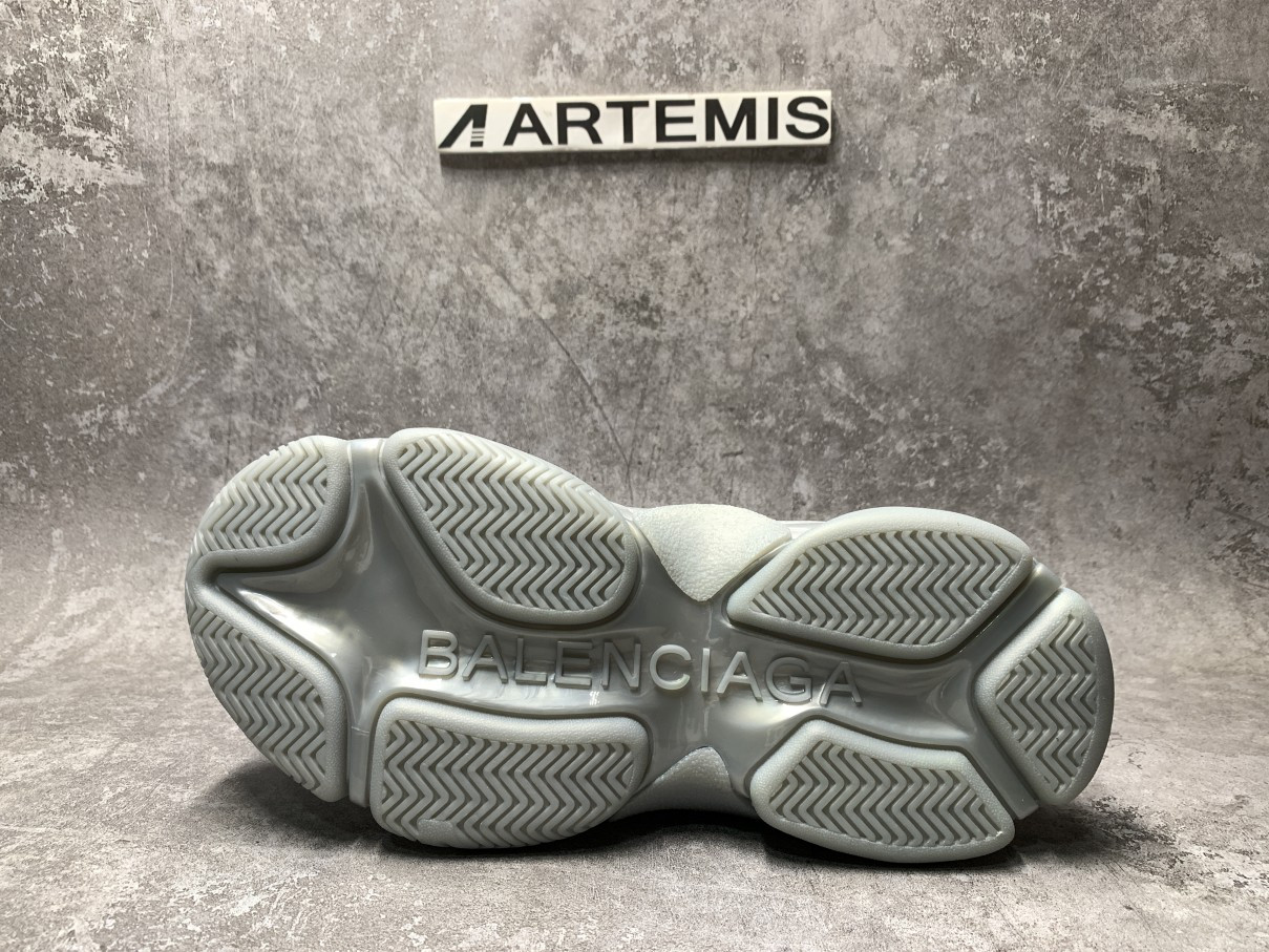 Balenciga Triple S Sneaker Silver Metallic