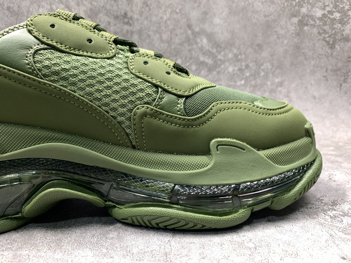 Balenciga Triple S Sneaker Clear Sole Green