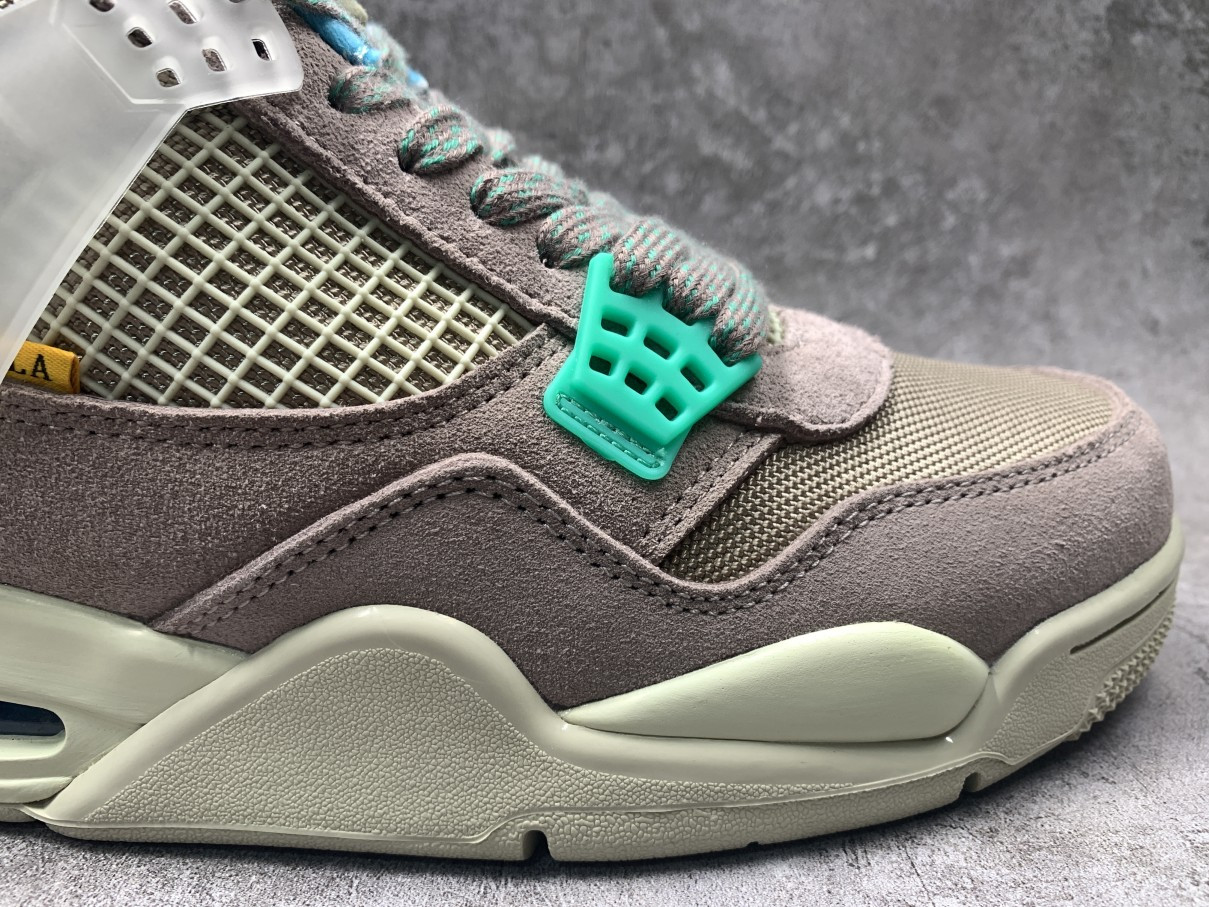 Air Jordan 4 x Union Taupe Haze