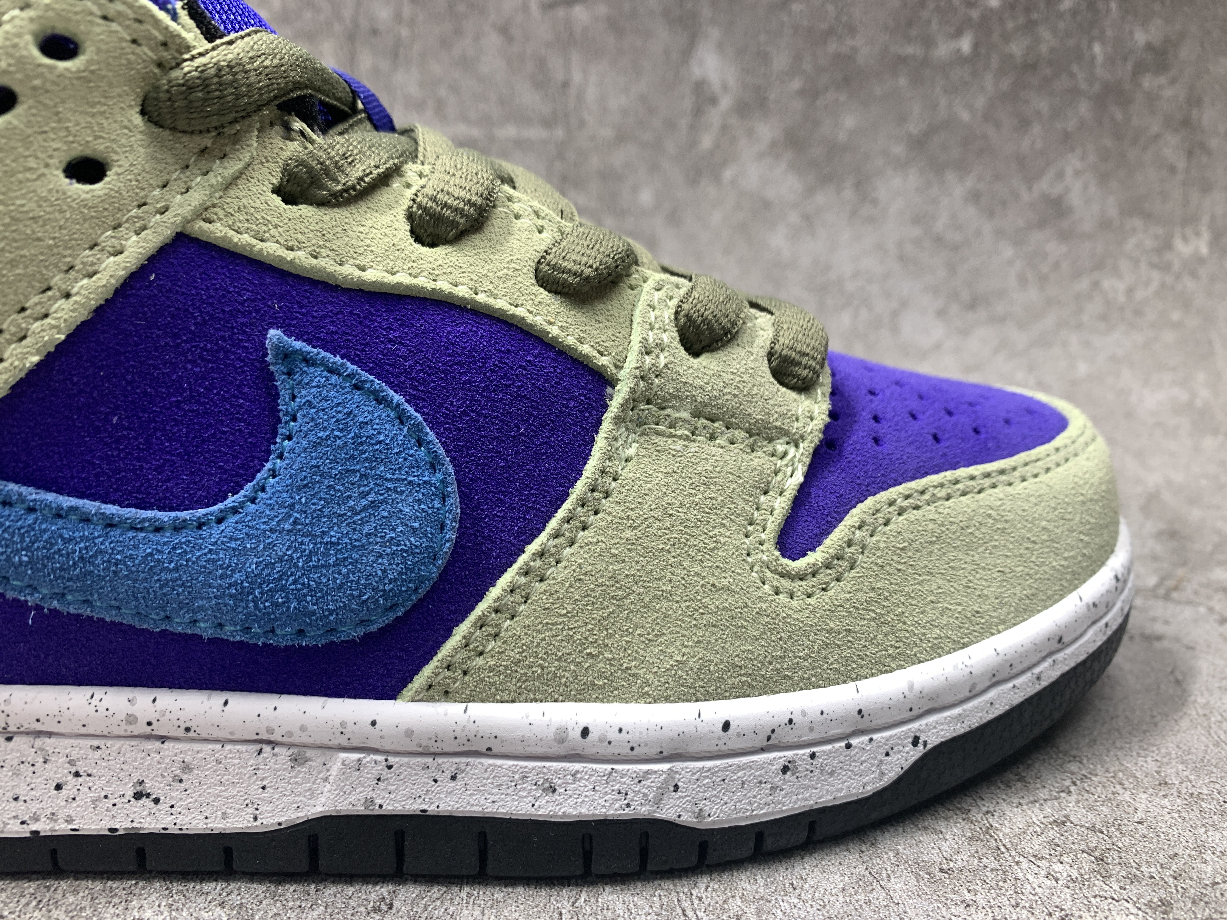 Nike Dunk Low SB Celadon