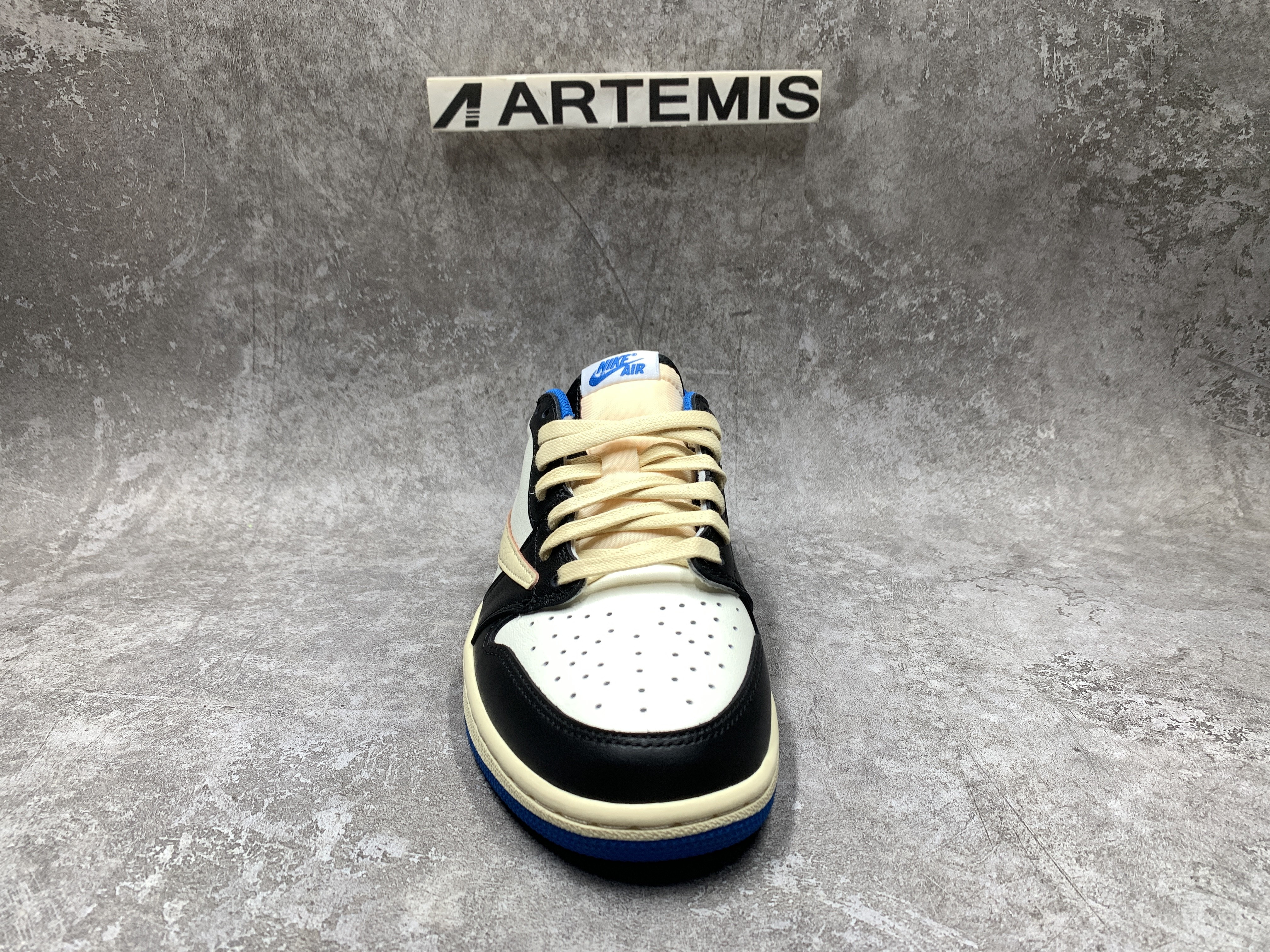 Air Jordan 1 Low Fragment Design x Travis Scott