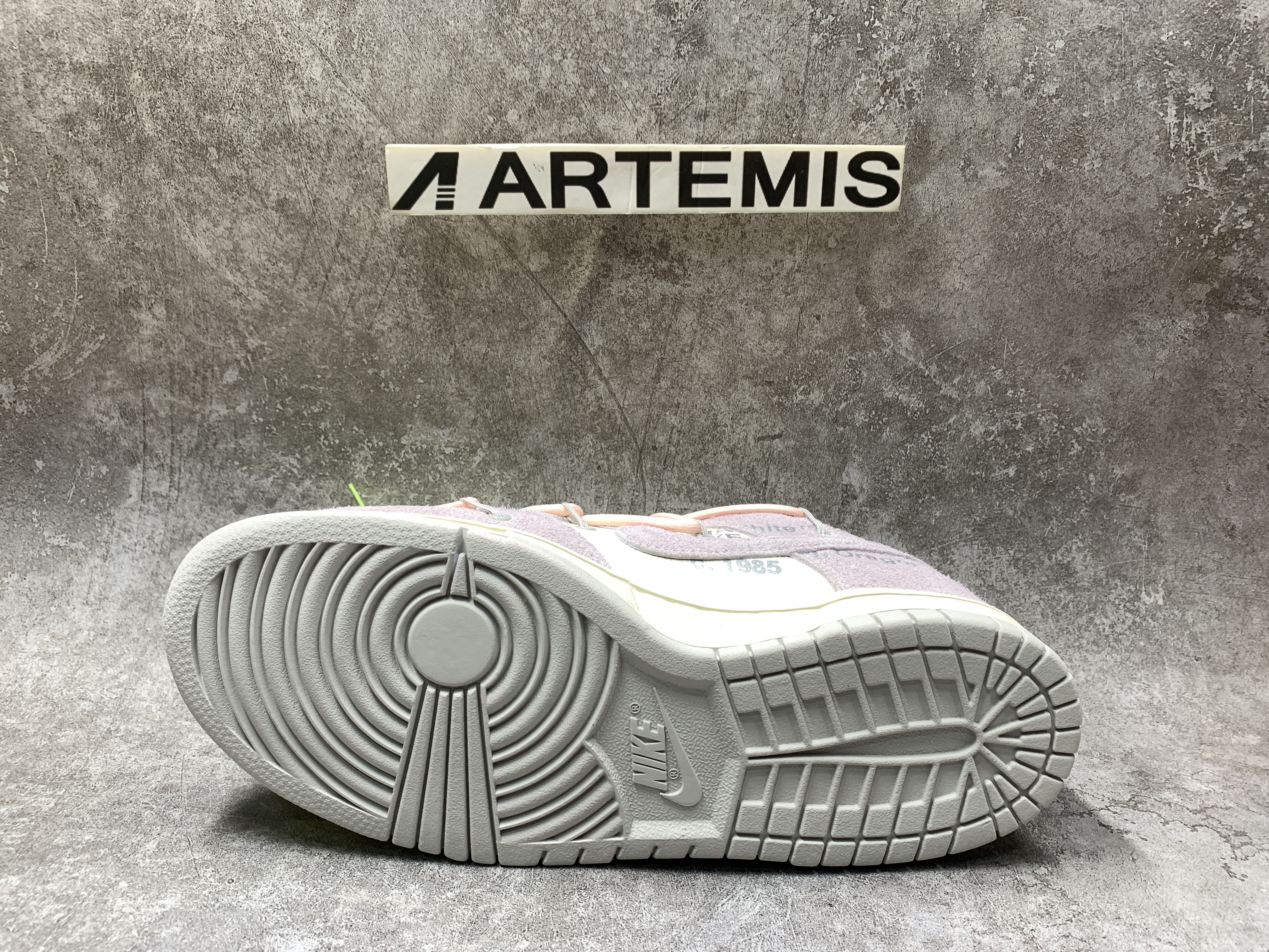 Off-White x Dunk Low