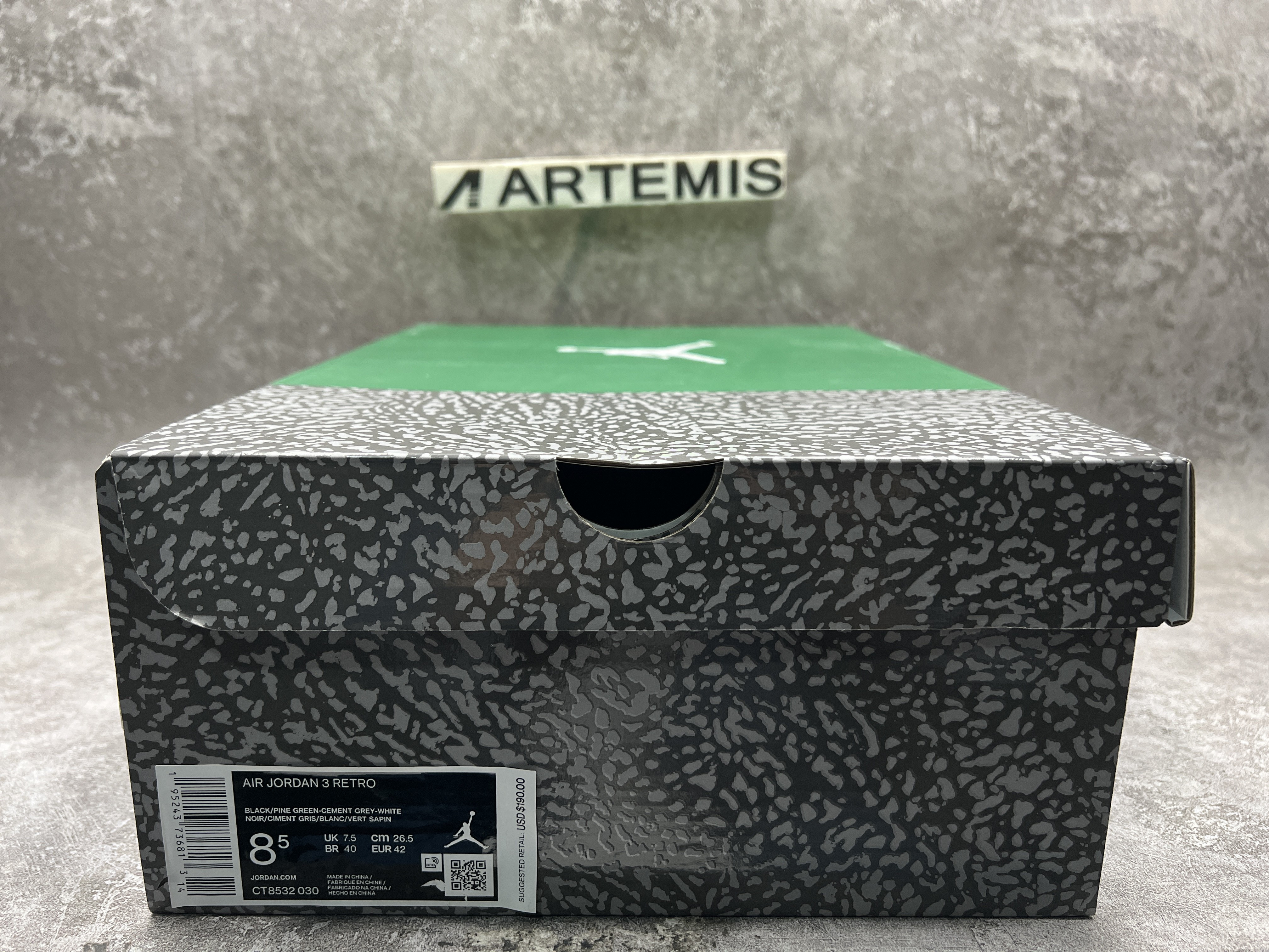 Air Jordan 3 Retro Pine Green