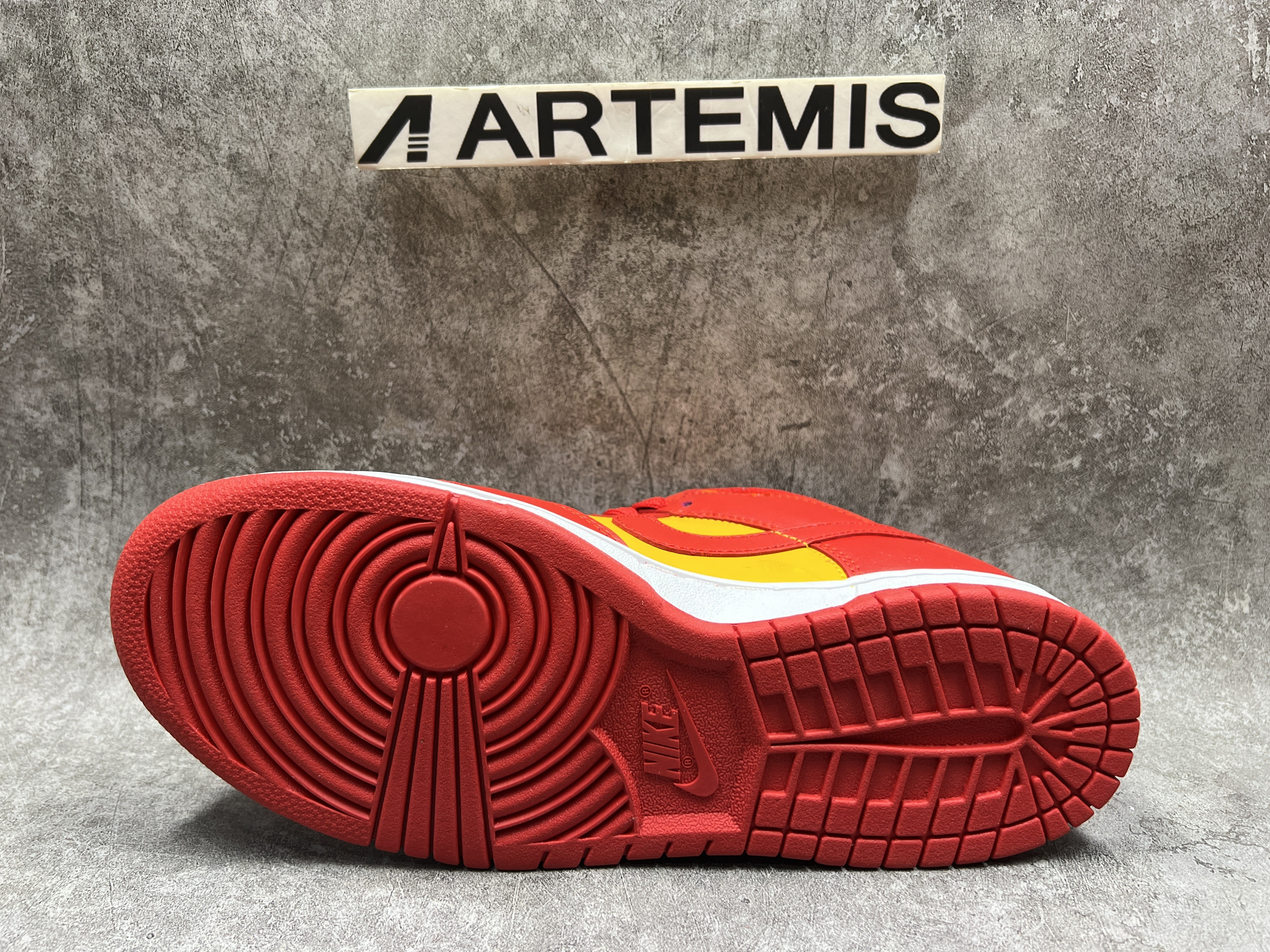 Nike Dunk Low Midas Gold