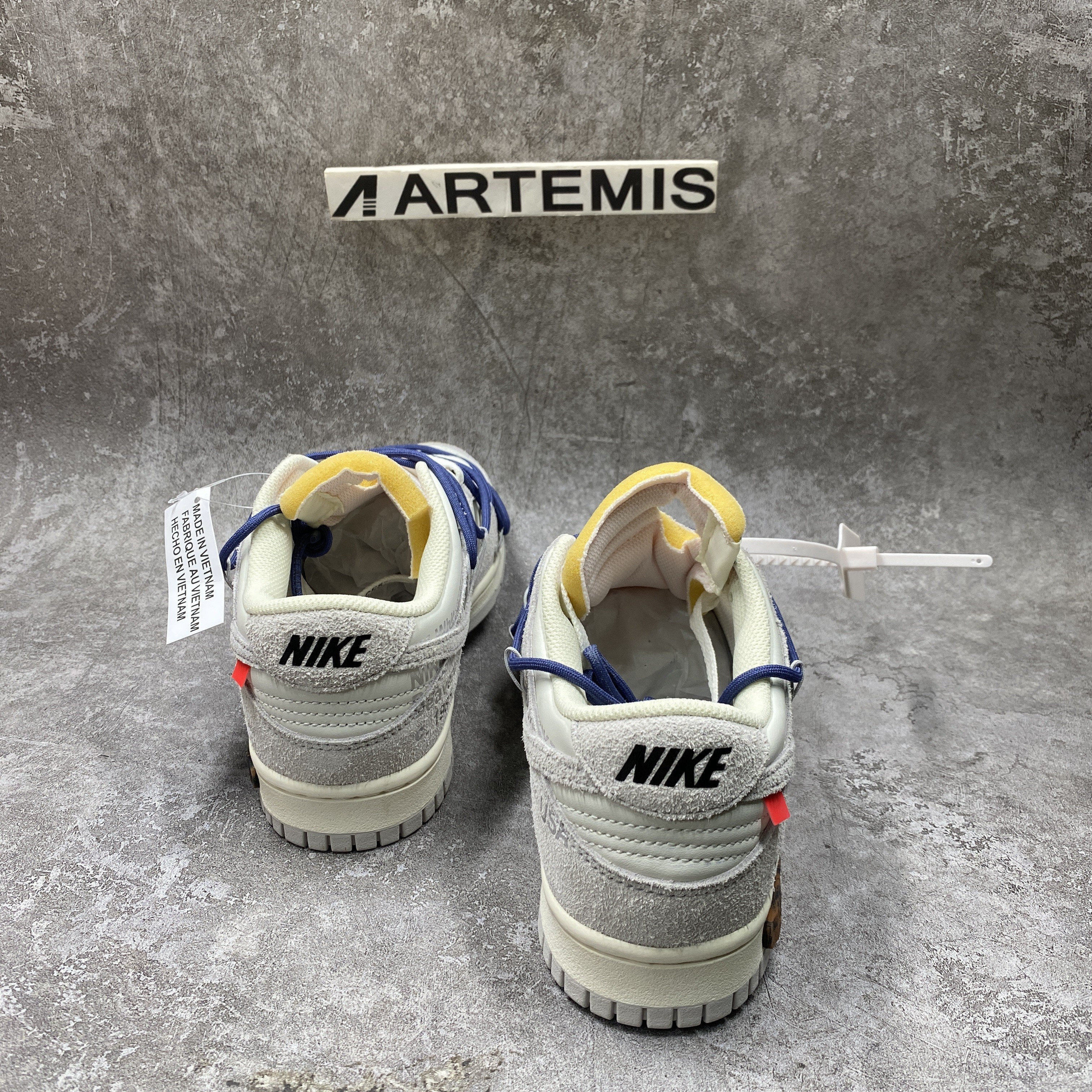 Nike Dunk Low Off-White Lot 18