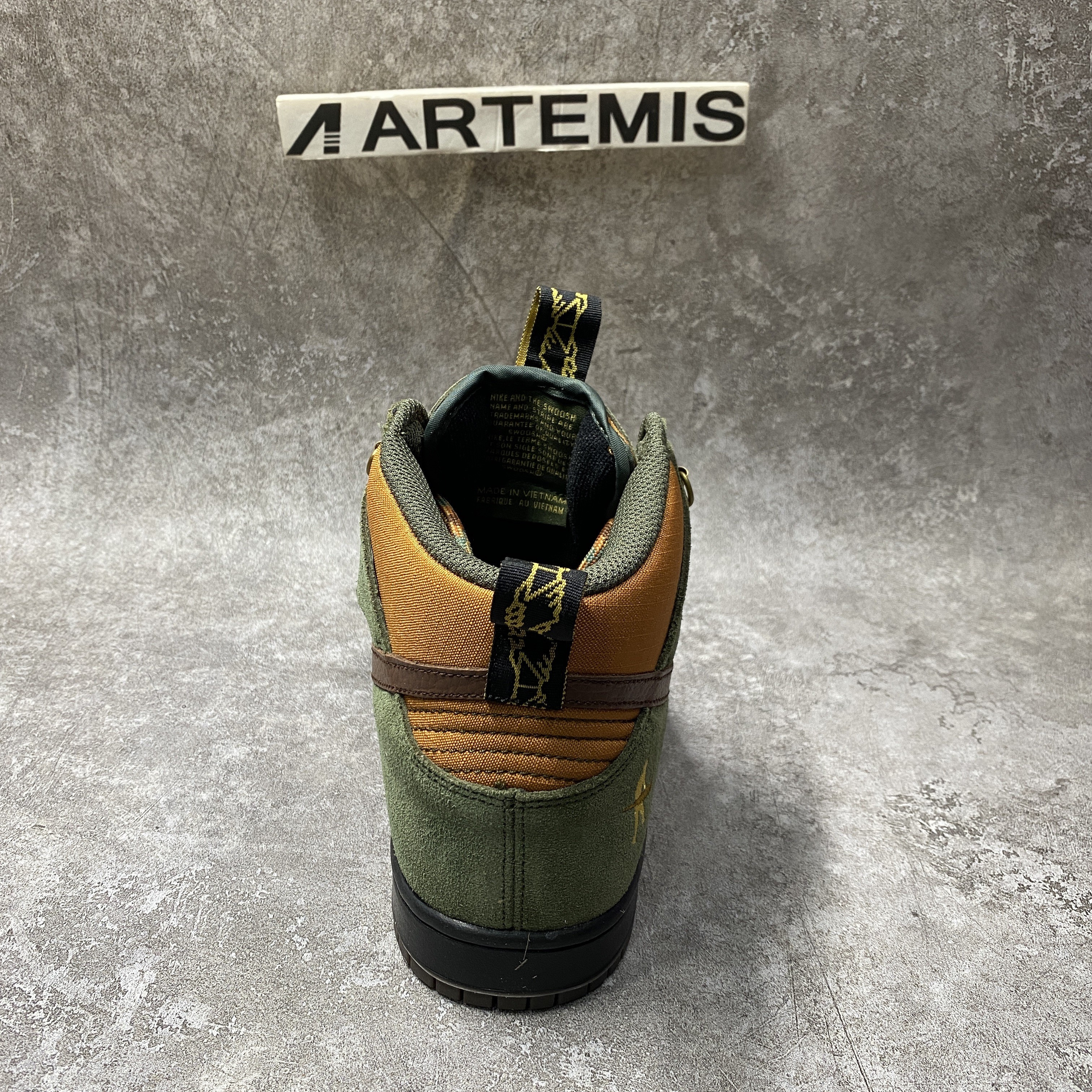 Pass-Port X Nike SB Dunk High Emerald Green Orange