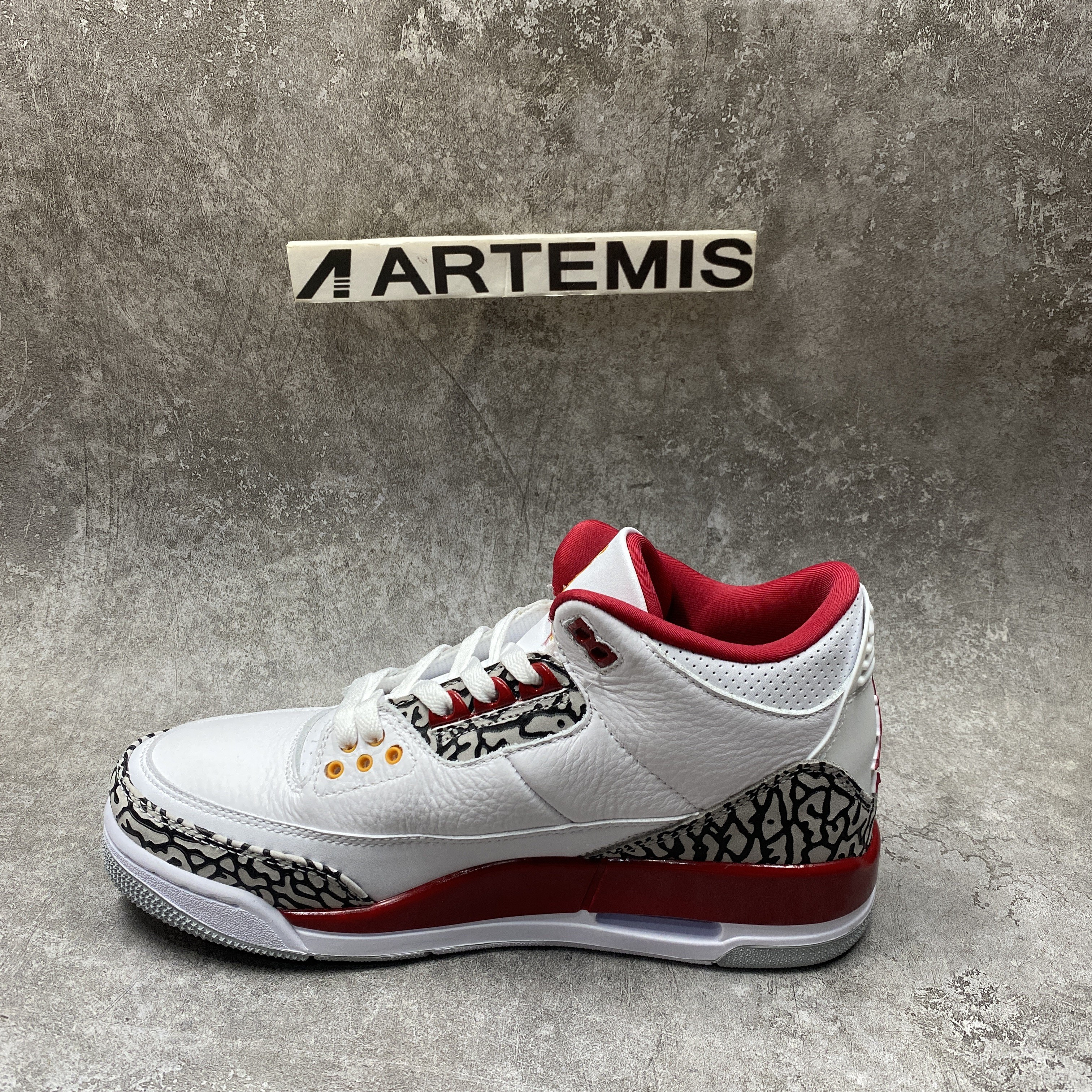 Air Jordan 3 Retro Cardinal Red