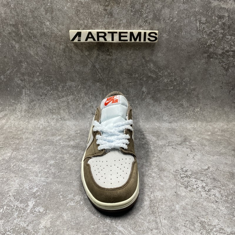 Air Jordan 1 Retro Low OG Year Of The Rabbit