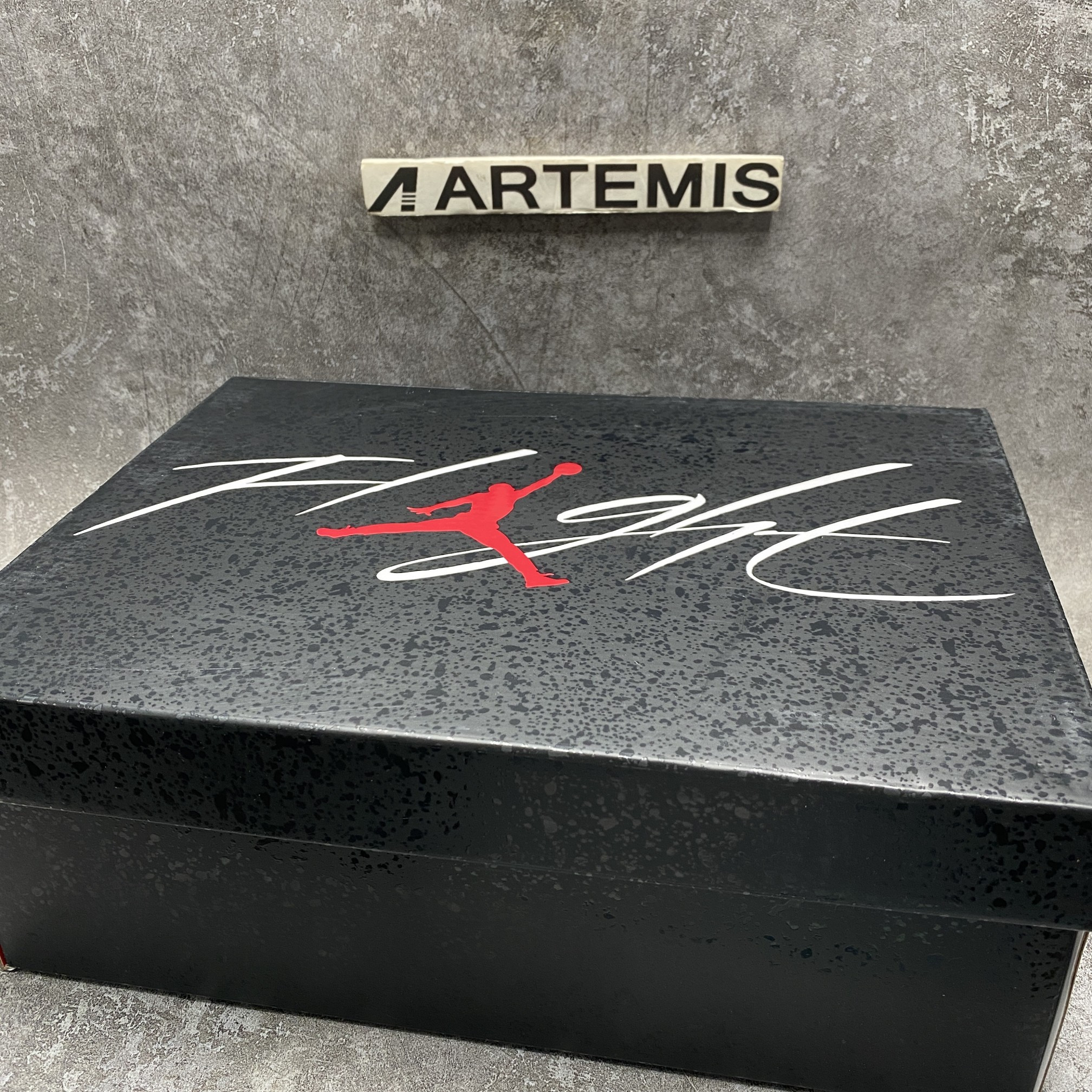 Air Jordan 4 Red Cement