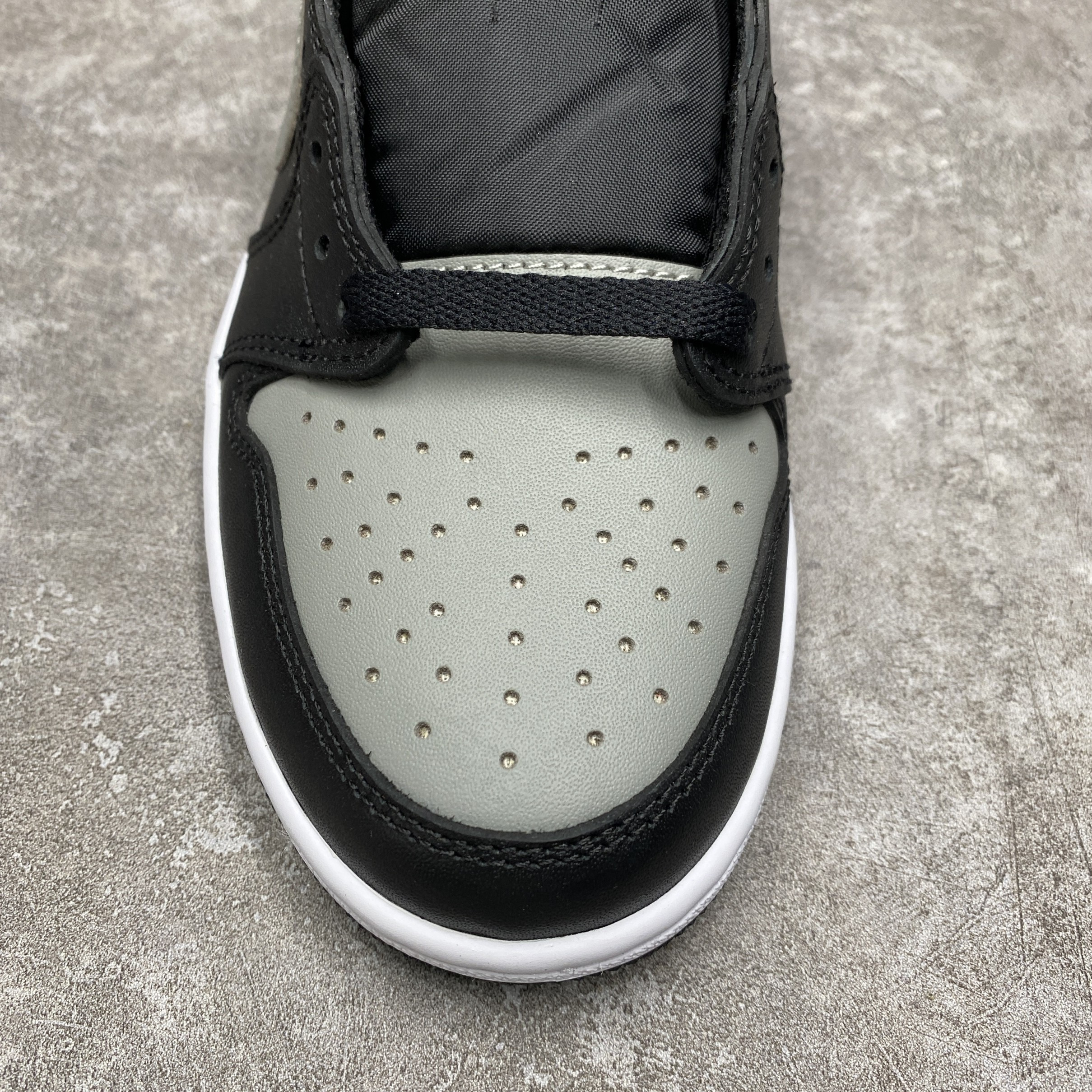 Air Jordan 1 Retro Low Og