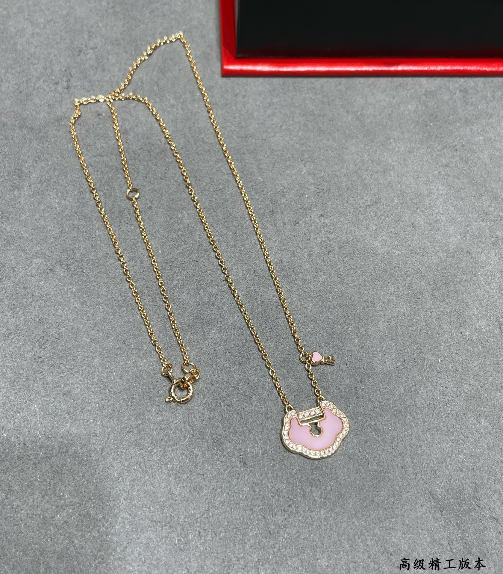 Qeelin Large Ruyi Lock Necklace