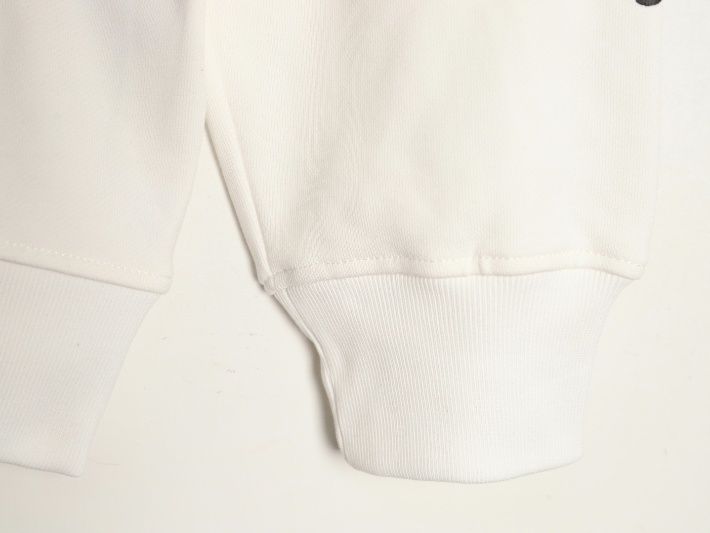 Ch**me He**ts hoodies