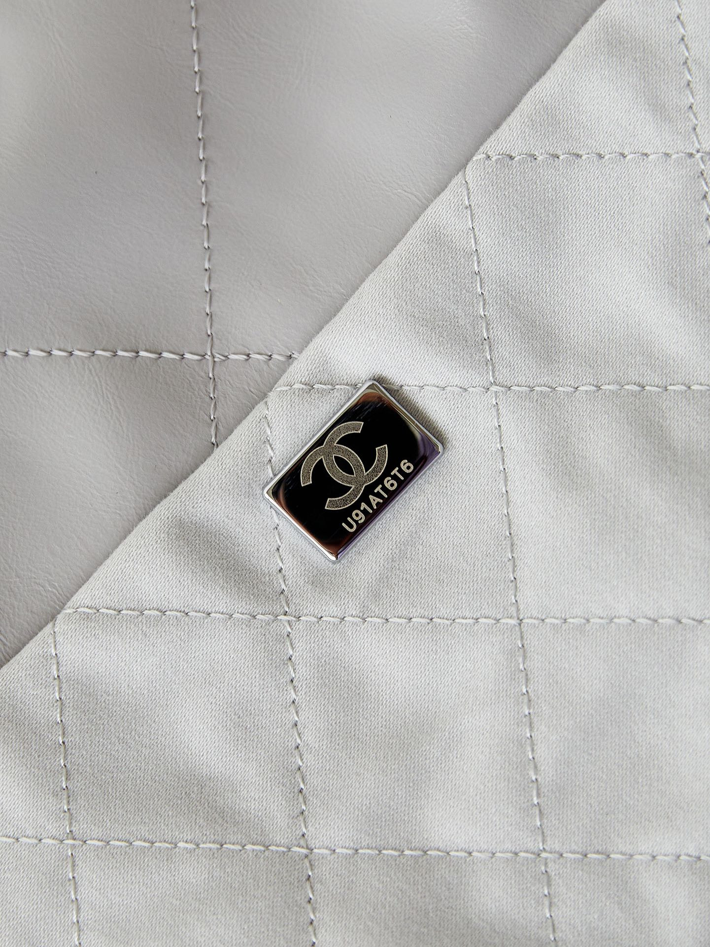 Ch*el 22 small handbag shiny calfskin grey 15.2×16.4×3.1 in