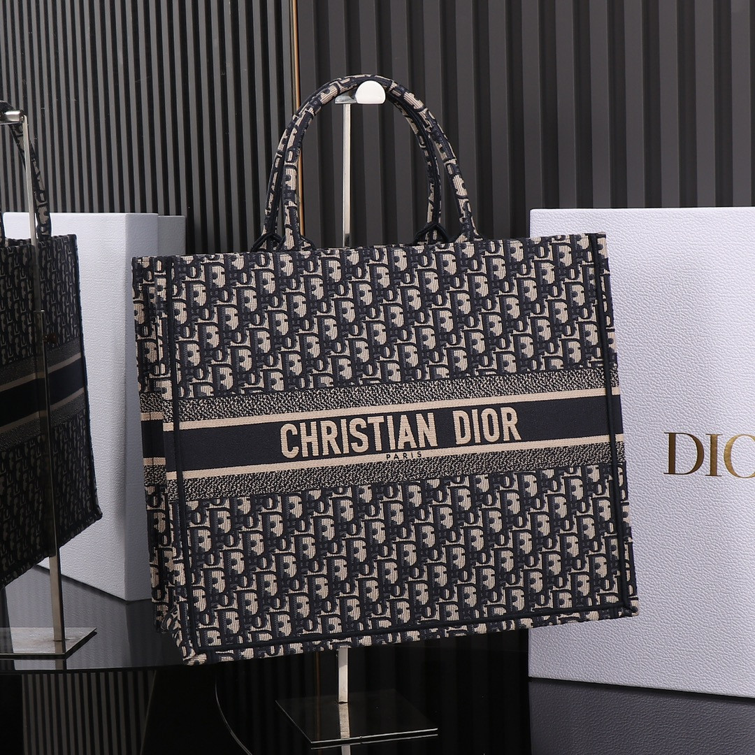 large D*or book tote ecru and blue D*or oblique embroidery 16.5 x 14 x 7.5 inches