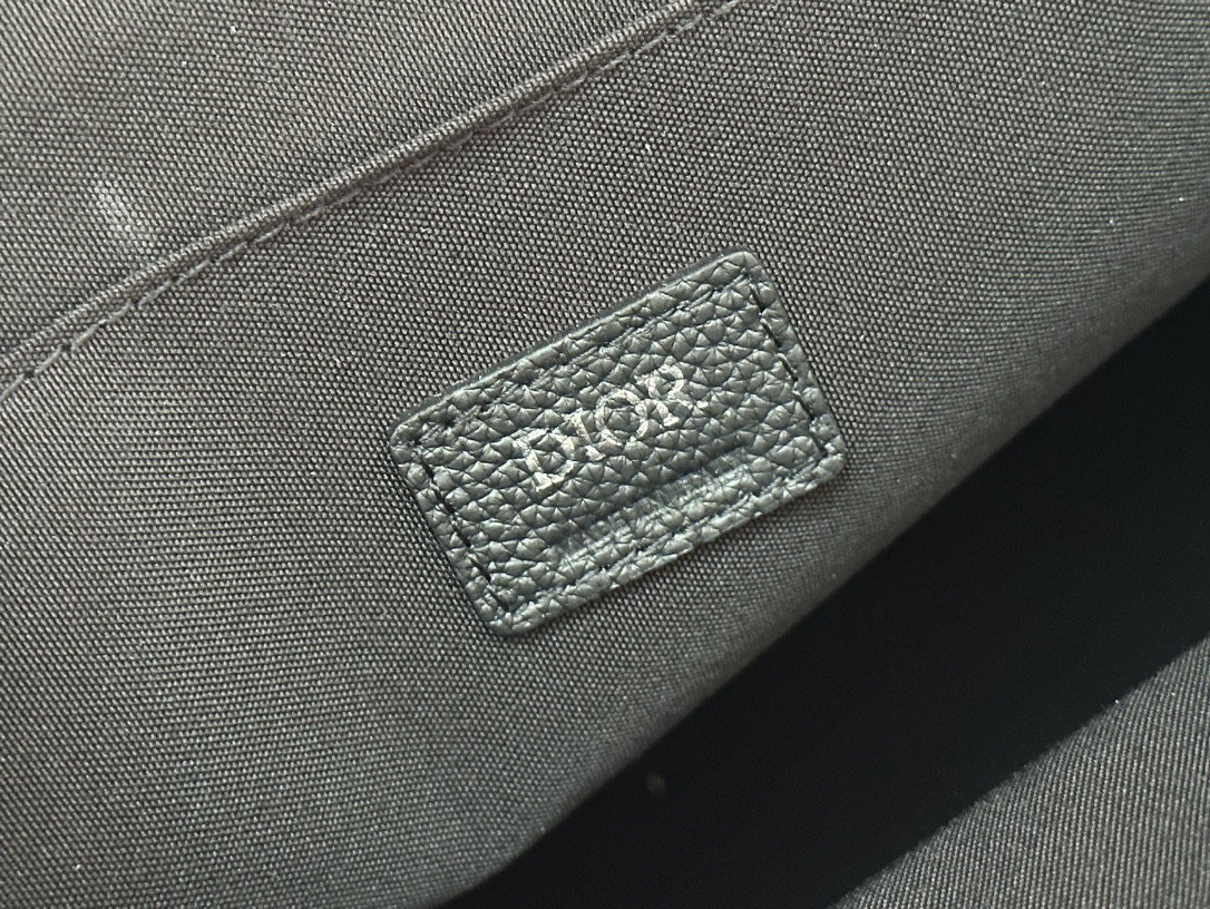 D*or safari tote bag black D*or oblique jacquard and grained calfskin 15.5 x 14 x 4.5 inches