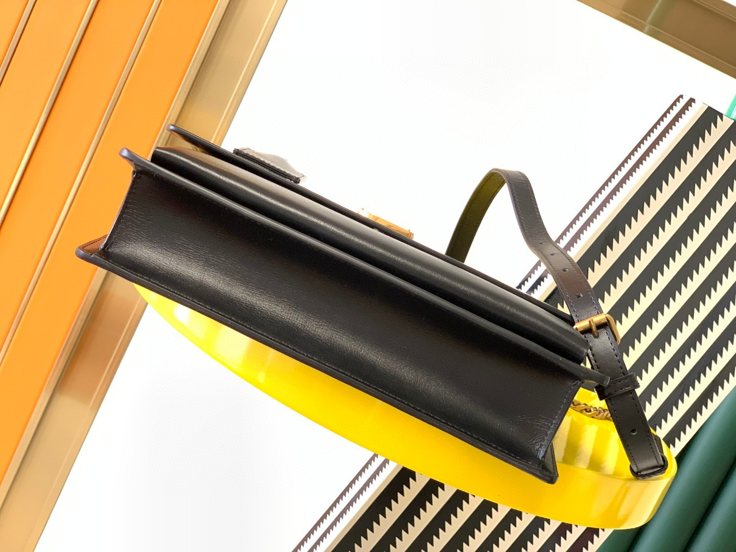 Y*L sunset large in smooth leather black 10.6 x 7 x 3.1 inches