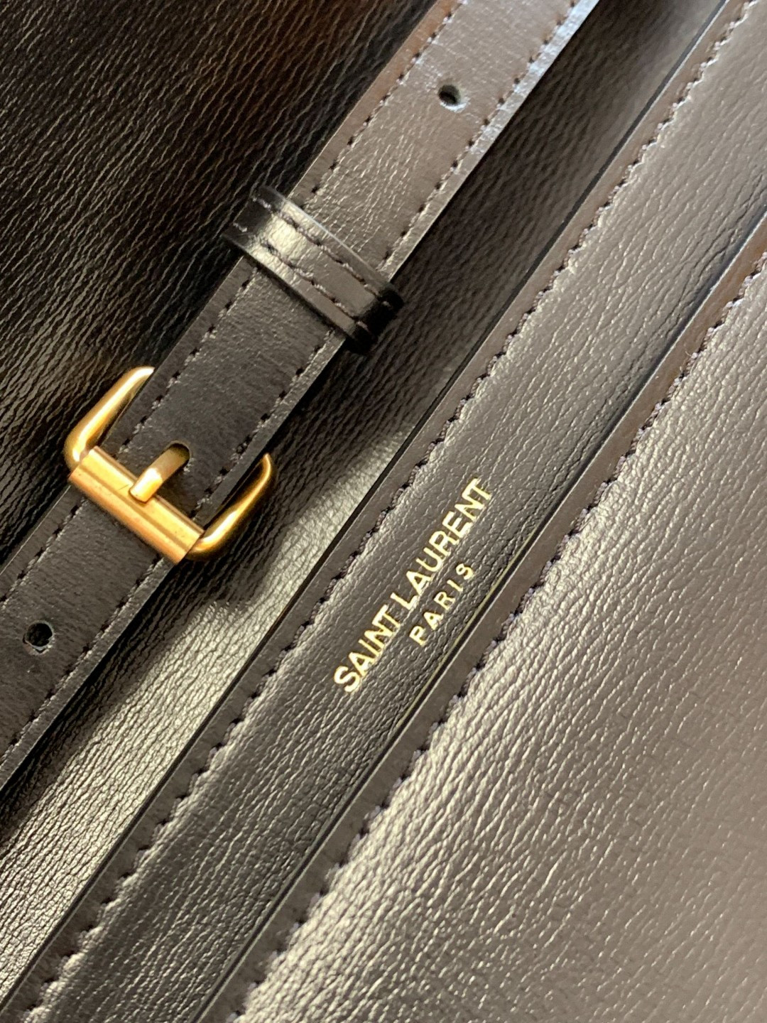 Y*L sunset large in smooth leather black 10.6 x 7 x 3.1 inches