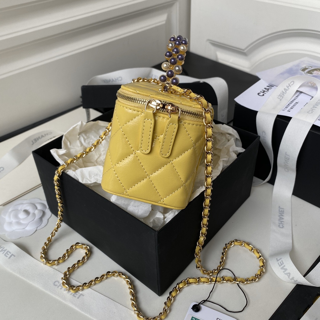 Ch*el 24p chain leather square box shoulder bag yellow 16x10x8cm