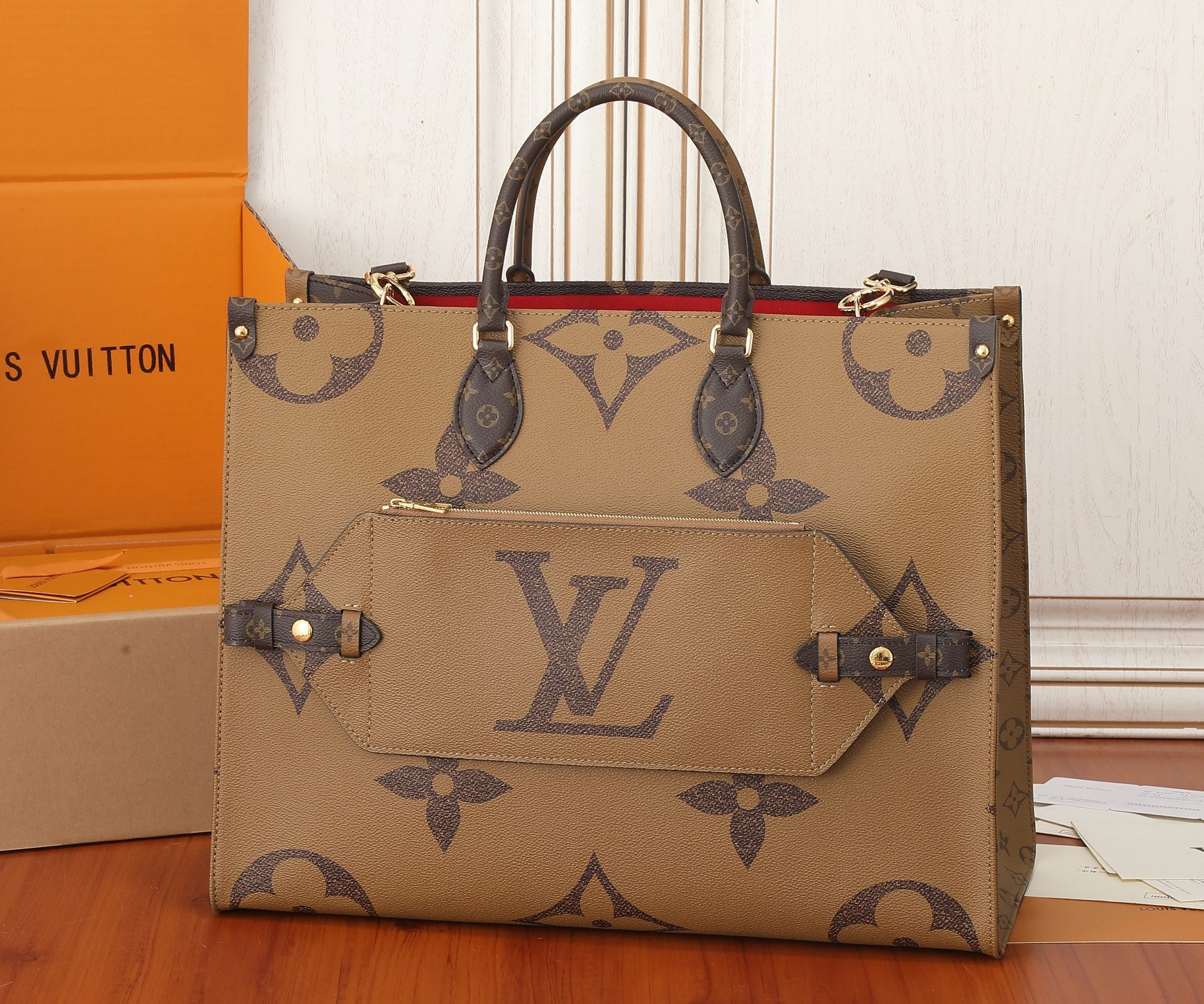 LV OnTheGo Voyage M46823 16.9 x 13 x 7.3 inches