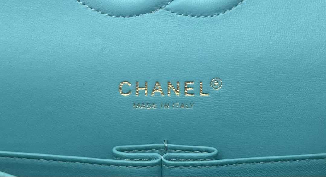 Ch*el classic 11.12 handbag tweed & gold-tone metal 6 × 9.9 × 2.5 in