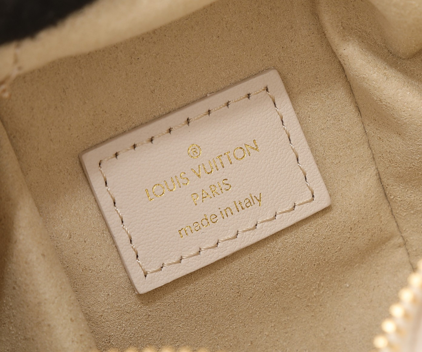 LV Side Trunk PM M23915 7.1 x 4.9 x 3.1 inches